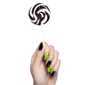 Olive & June Super Stick Mani Round Short Press-On Tabs, Spooky & Starry, 32 Pieces - Image 11