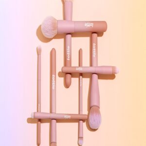 Lottie London Dense Smudger Brush, 100% Vegan, LE95 - Image 6