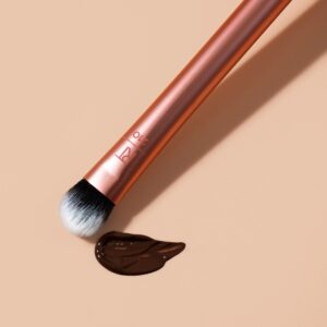 Real Techniques® Expert Concealer Face Makeup Brush, Single - Image 5
