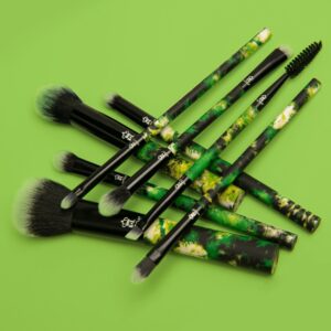 Moda Brush Neon Pink Tie Dye 8pc Makeup Brush Kit - Image 8