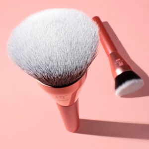 Real Techniques Glow Round Base Makeup Brush, for Liquid & Cream Foundation, 1 Count - Image 7