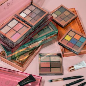 Profusion Cosmetics Artistry On-The-Go Eyeshadow and Face Palette - In The City - Image 8