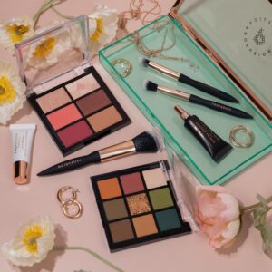 Profusion Cosmetics Artistry On-The-Go Eyeshadow and Face Palette - In The City - Image 21