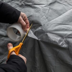 Duck Max Strength Extreme Weather 1.88 in. x 20 yd. Clear Tape - Image 8